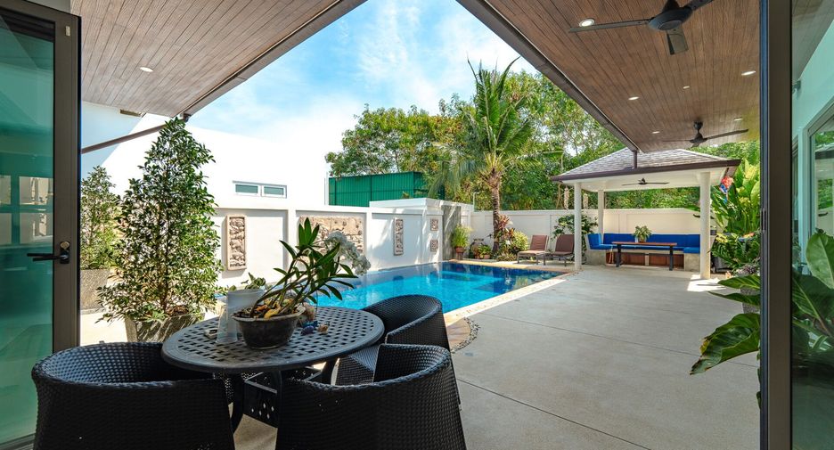 For sale 3 bedrooms villa in Mueang Phuket, Phuket