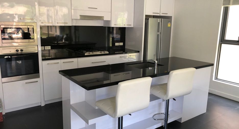 Продажа 3 спальни вилла в Самуи, Сураттани