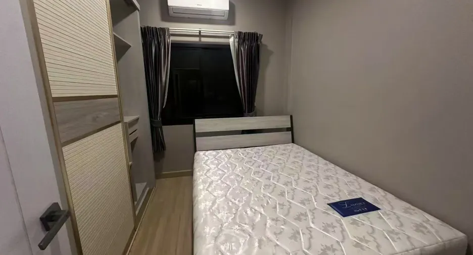For rent 3 bedrooms townhouse in Bang Lamung, Chonburi