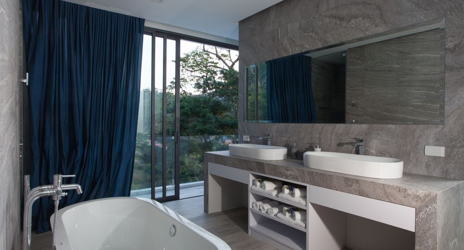 For sale and for rent 4 bedrooms villa in Kathu, Phuket