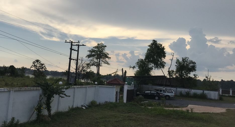 For sale land in Phon Phisai, Nong Khai