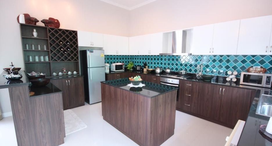 For rent 3 bedrooms villa in Hua Hin, Prachuap Khiri Khan