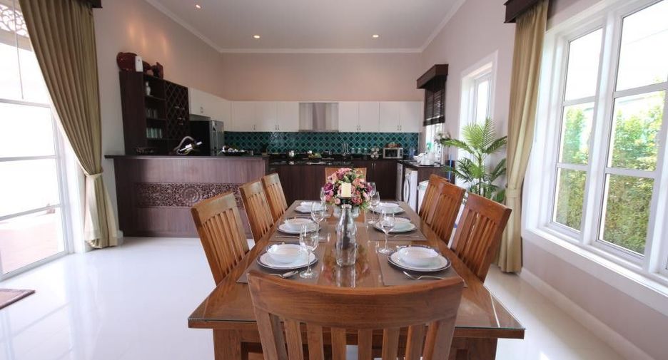 For rent 3 bedrooms villa in Hua Hin, Prachuap Khiri Khan