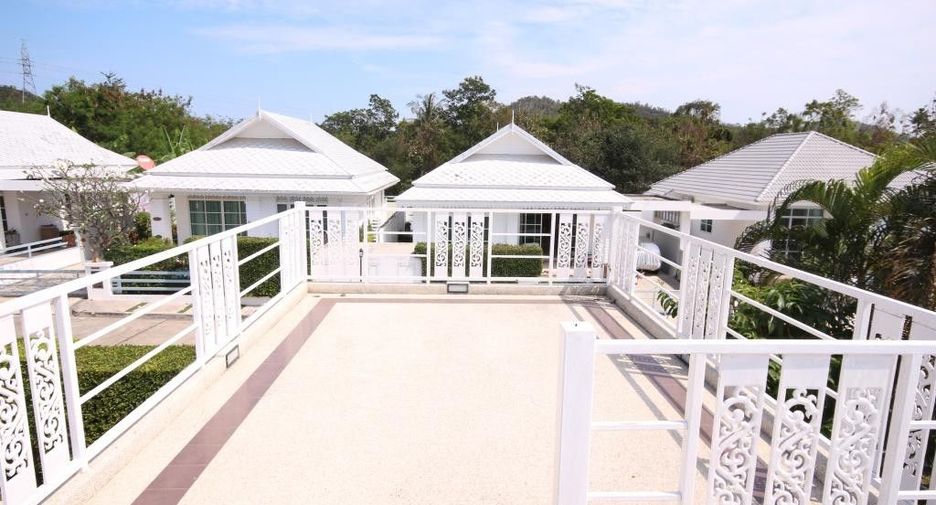 For rent 3 bedrooms villa in Hua Hin, Prachuap Khiri Khan
