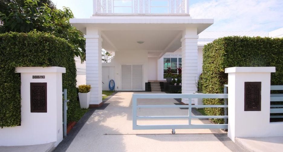For rent 3 bedrooms villa in Hua Hin, Prachuap Khiri Khan