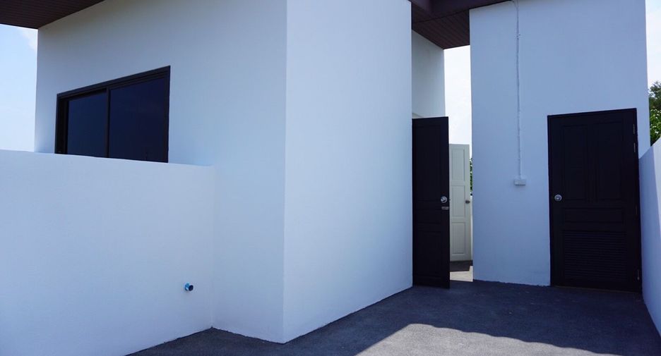 For rent 3 bedrooms townhouse in Hua Hin, Prachuap Khiri Khan