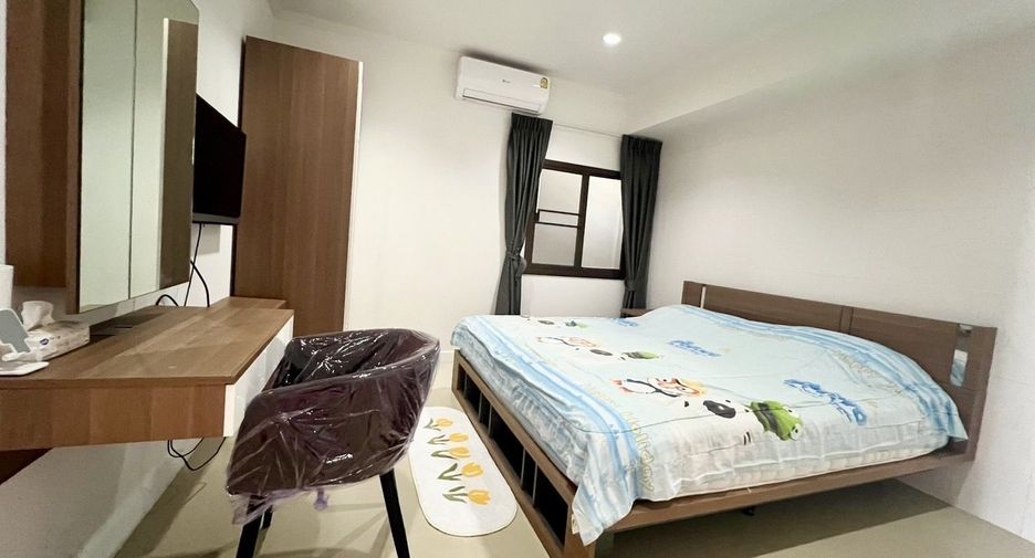For rent 3 bedrooms townhouse in Hua Hin, Prachuap Khiri Khan
