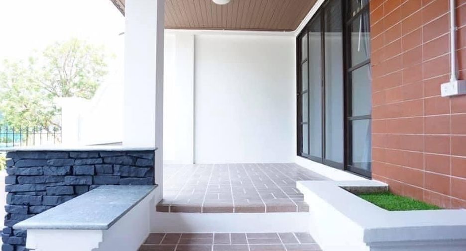 For rent 3 bedrooms townhouse in Hua Hin, Prachuap Khiri Khan