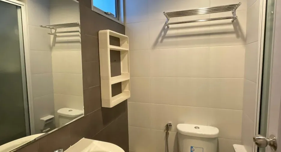 For sale studio condo in Bang Na, Bangkok