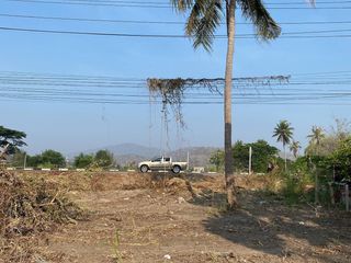 出售 土地 在 Cha-Am, Phetchaburi