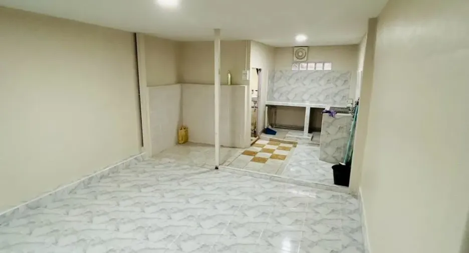 出售 和 出租 2 卧室 独立屋 在 Mueang Chon Buri, Chon Buri
