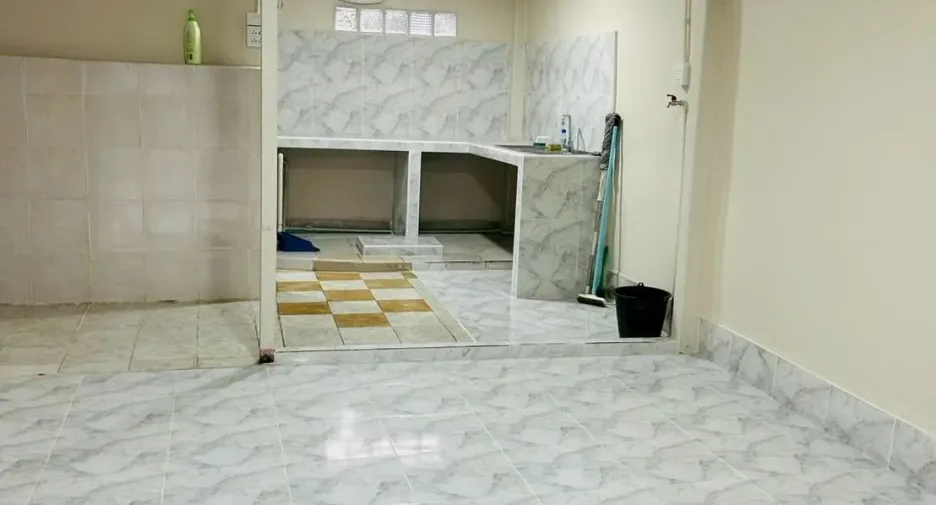 出售 和 出租 2 卧室 独立屋 在 Mueang Chon Buri, Chon Buri