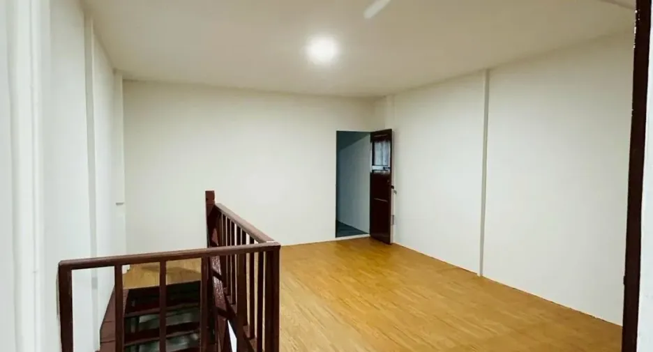 出售 和 出租 2 卧室 独立屋 在 Mueang Chon Buri, Chon Buri
