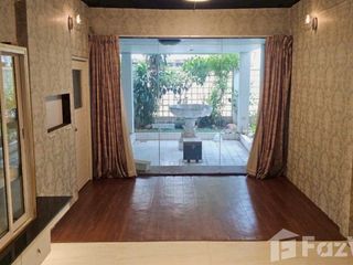 Casa en venta de 4 habitaciones en Yan Nawa, Bangkok