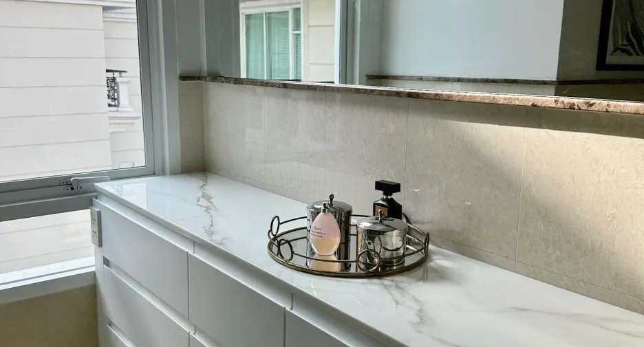 For sale 3 bedrooms condo in Khlong Toei, Bangkok
