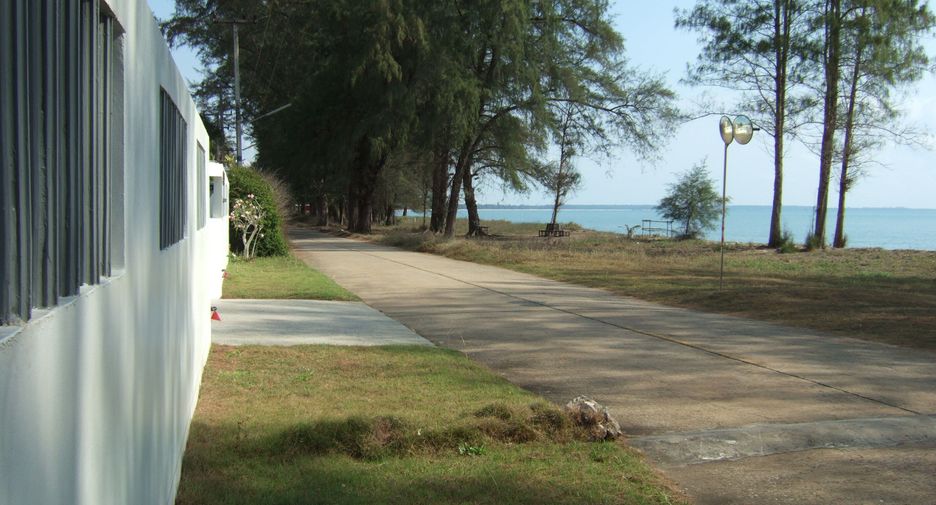 出售 5 卧室 别墅 在 Bang Saphan, 班武里府