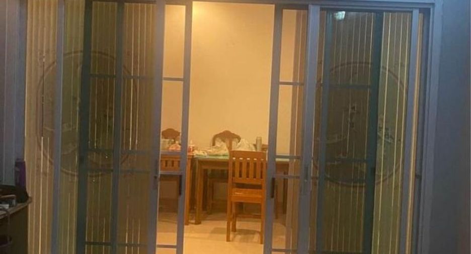 For rent 3 bedrooms house in San Kamphaeng, Chiang Mai