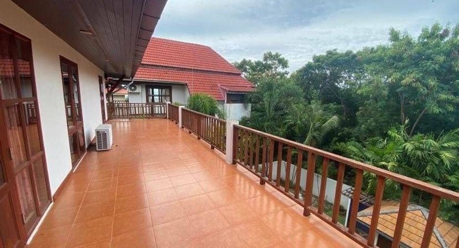 À vendre 6 chambres villa à Ko Samui, Surat Thani
