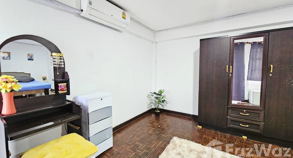 Reihenhaus zur Miete mit 3 Zimmer in Mueang Chiang Mai, Chiang Mai