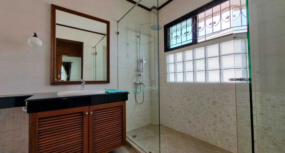 For rent 4 bedrooms house in Thalang, Phuket