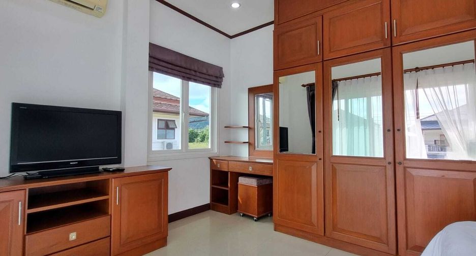 For rent 4 bedrooms house in Thalang, Phuket