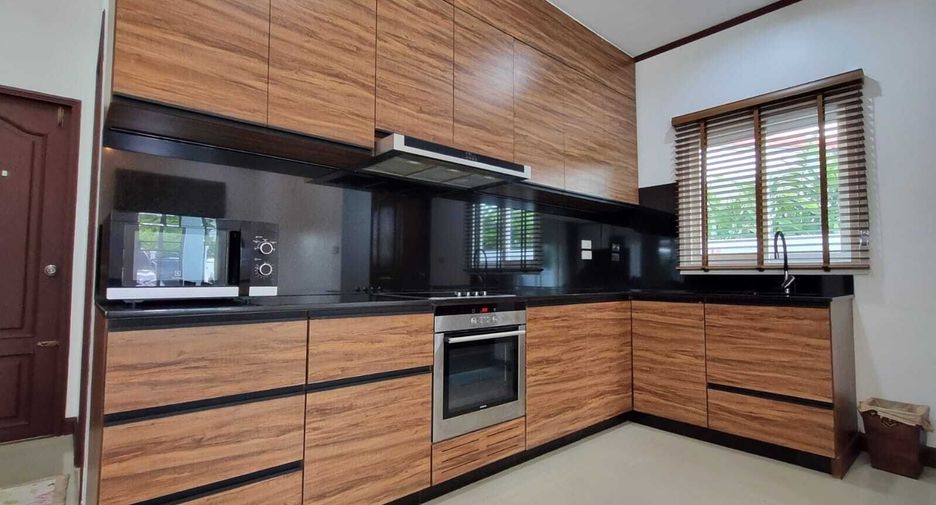 For rent 4 bedrooms house in Thalang, Phuket