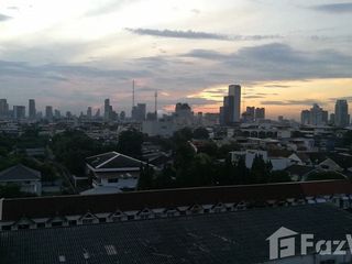 À vendre 1 chambre condo à Din Daeng, Bangkok