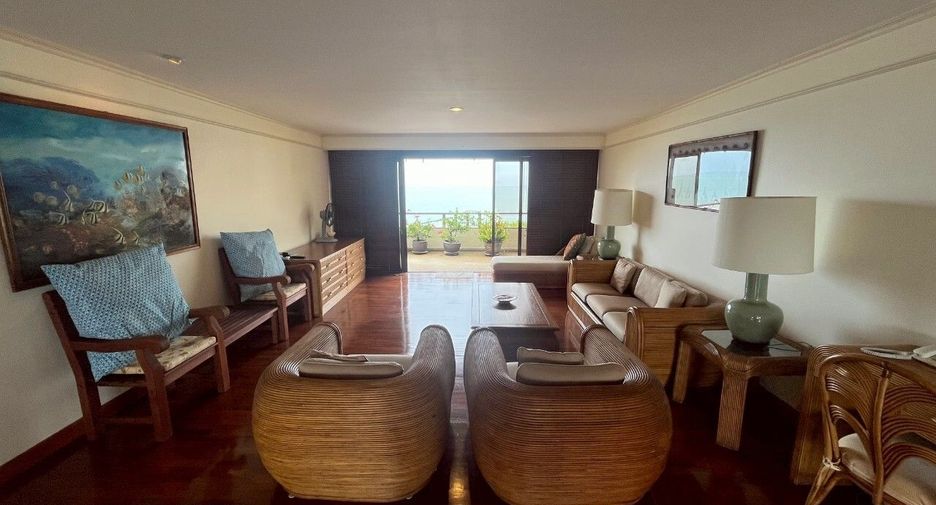 For rent 3 bedrooms condo in Hua Hin, Prachuap Khiri Khan