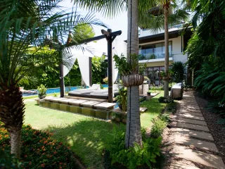Villa zum Kauf mit 5 Zimmer in Mueang Phuket, Phuket