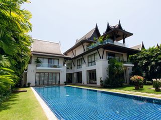 Villa zum Kauf mit 5 Zimmer in Mueang Phuket, Phuket