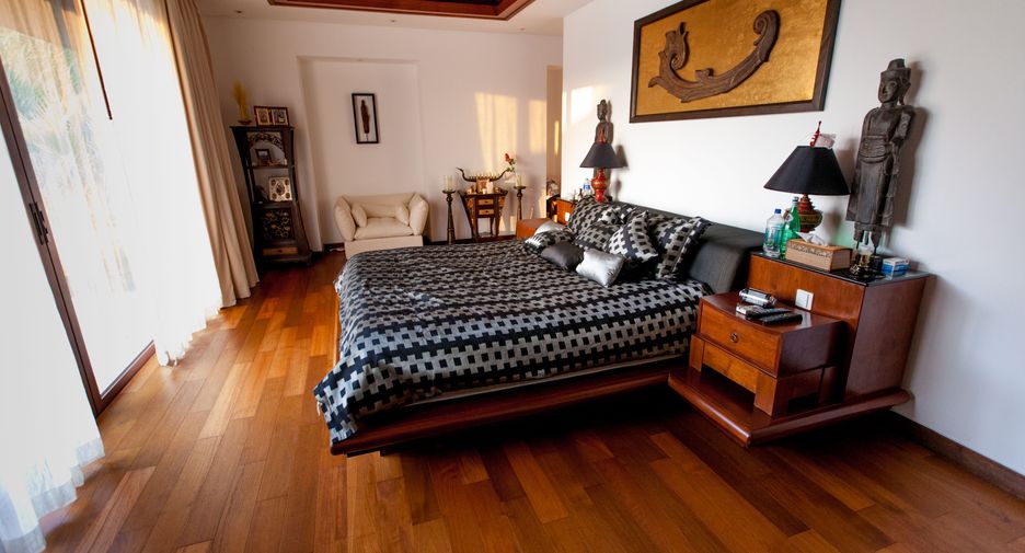For sale 5 bedrooms villa in Mueang Phuket, Phuket