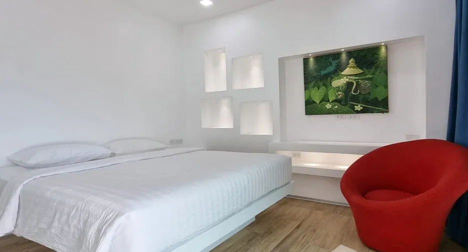 For rent 2 bedrooms apartment in Mueang Phuket, Phuket