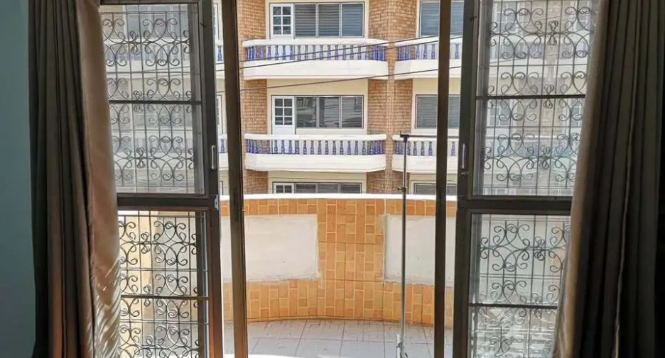 For sale 14 bedrooms townhouse in Bang Na, Bangkok