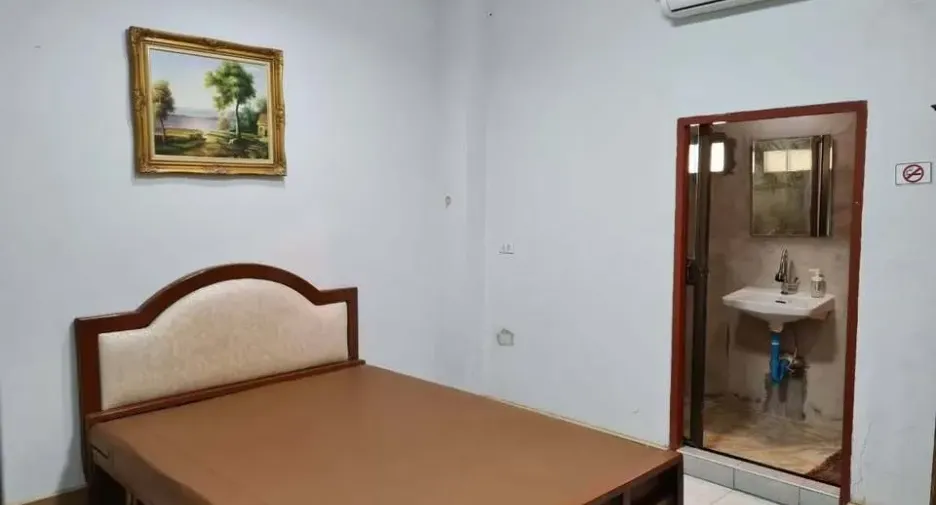 For sale 14 bedrooms townhouse in Bang Na, Bangkok