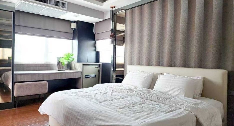 For sale and for rent 3 bedrooms condo in Khlong Toei, Bangkok