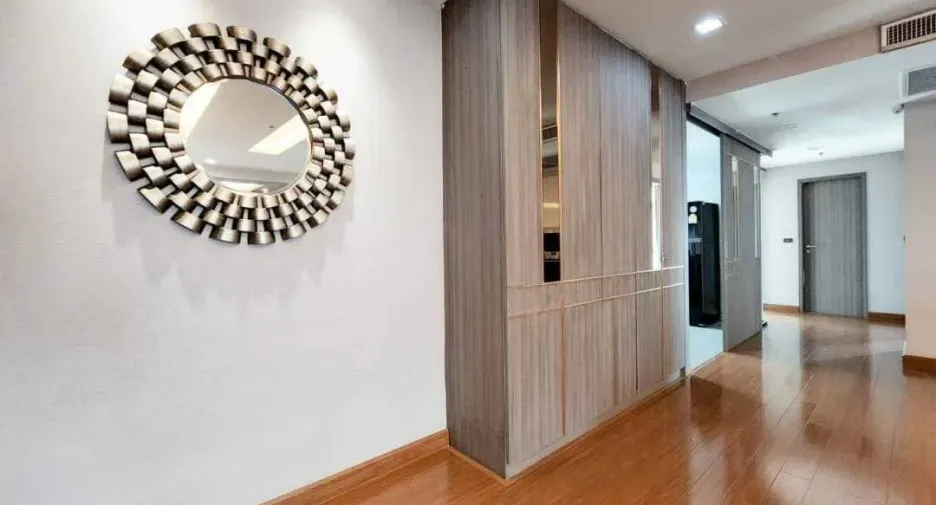For sale and for rent 3 bedrooms condo in Khlong Toei, Bangkok