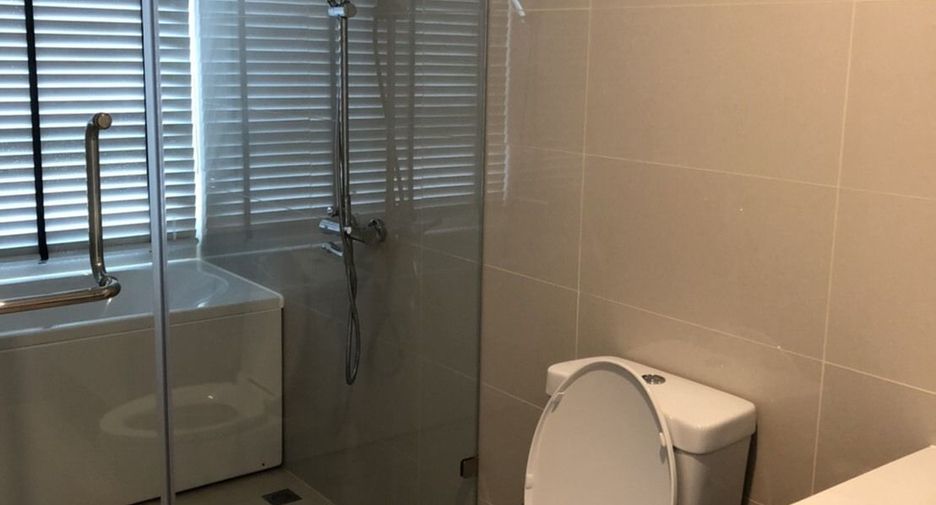 For rent 2 bedrooms condo in Si Racha, Chonburi