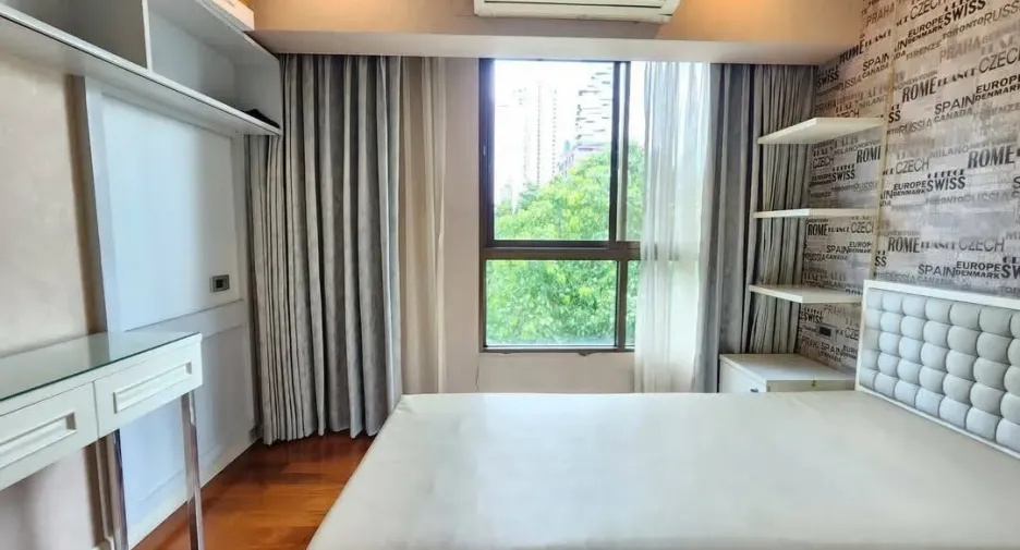 For sale and for rent 3 bedrooms condo in Sathon, Bangkok