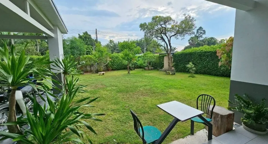 For sale 5 bedrooms house in Mueang Surat Thani, Surat Thani