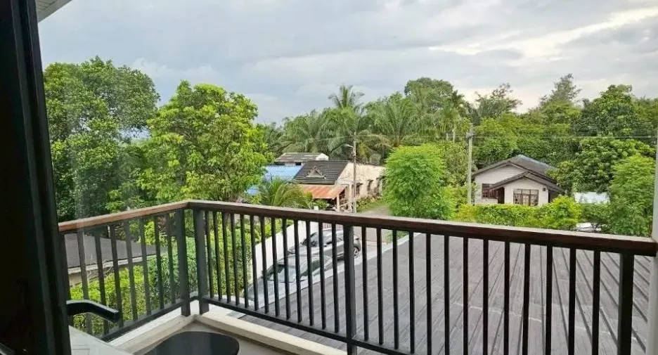 For sale 5 bedrooms house in Mueang Surat Thani, Surat Thani