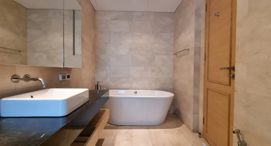 For sale and for rent 2 bedrooms condo in Sathon, Bangkok