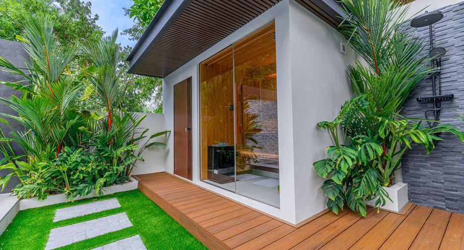 For sale 7 bedrooms villa in Sattahip, Chonburi