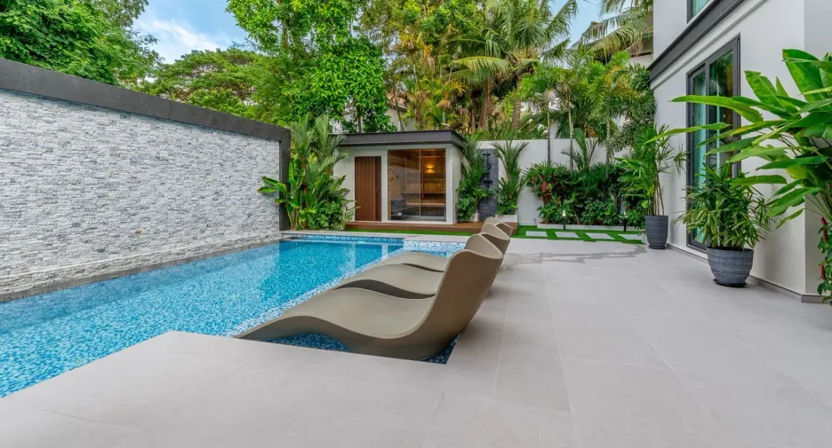 For sale 7 bedrooms villa in Jomtien, Pattaya