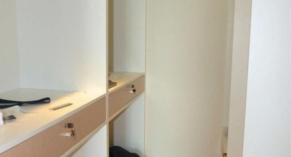 Condo en venta y en alquiler de 2 habitaciones en Khlong Toei, Bangkok