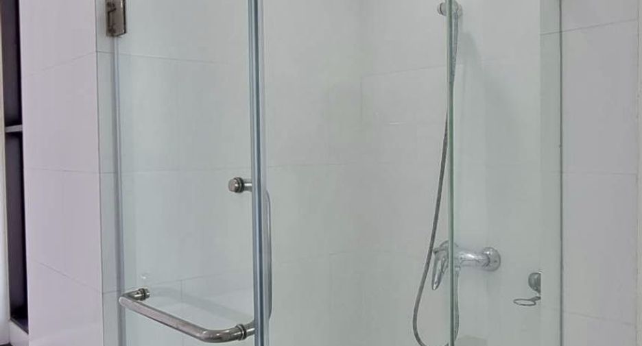 For sale and for rent 3 bedrooms condo in Bang Kho Laem, Bangkok