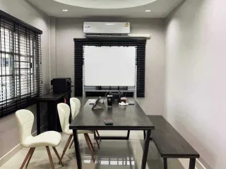 For sale and for rent 3 bedrooms retail Space in Bang Lamung, Chonburi