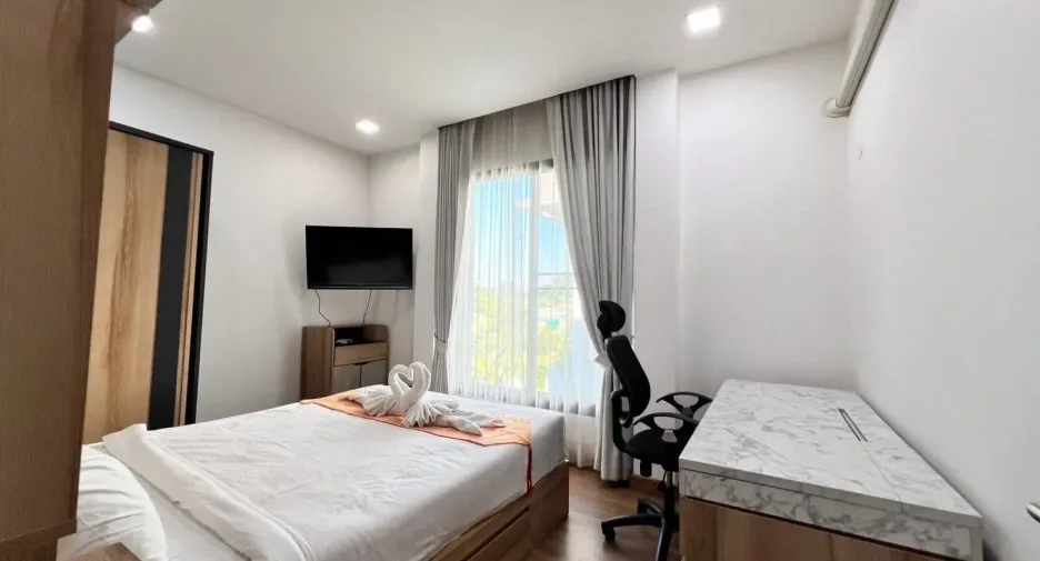 For rent 5 bedrooms villa in Mueang Chiang Mai, Chiang Mai