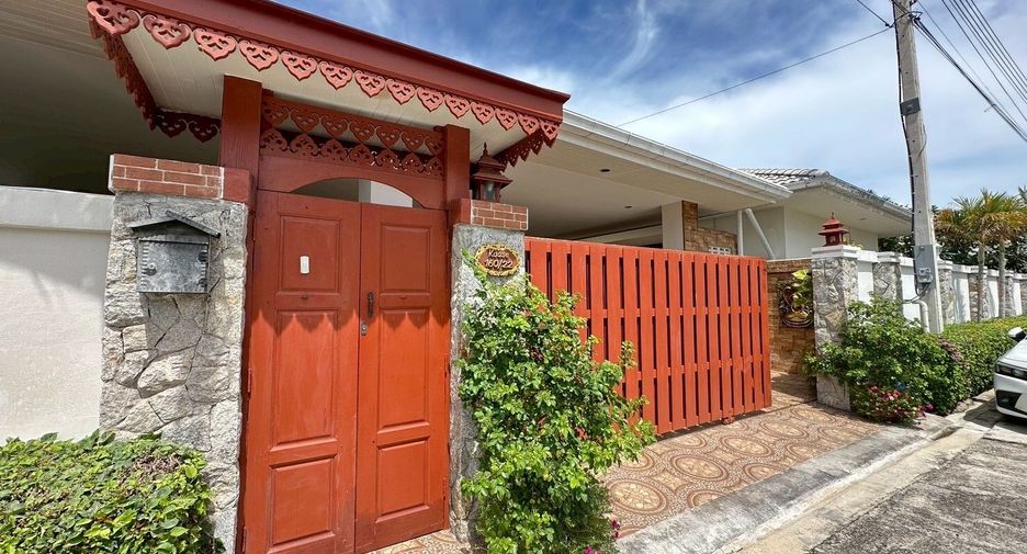 For sale 6 bedrooms villa in Hua Hin, Prachuap Khiri Khan