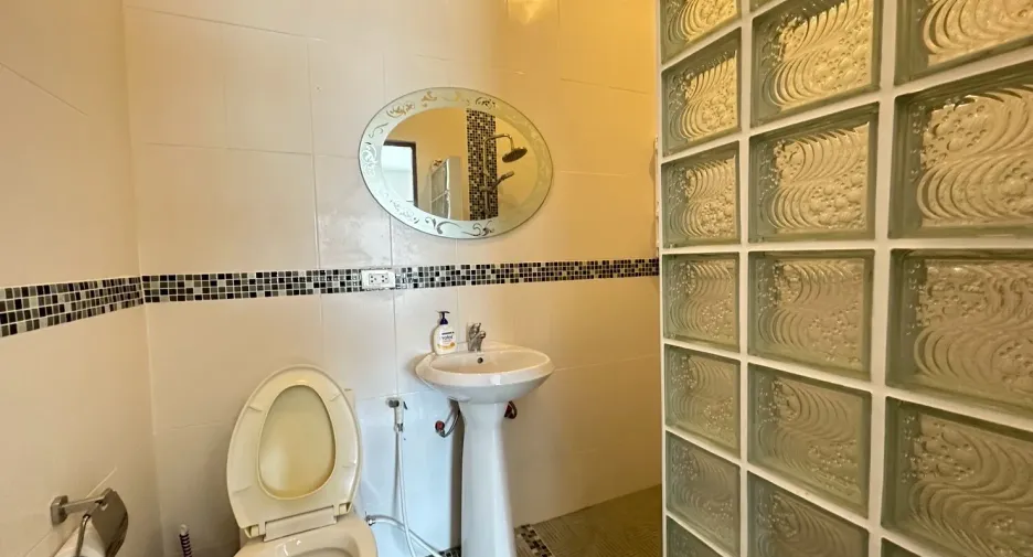 For sale 6 bedrooms villa in Hua Hin, Prachuap Khiri Khan