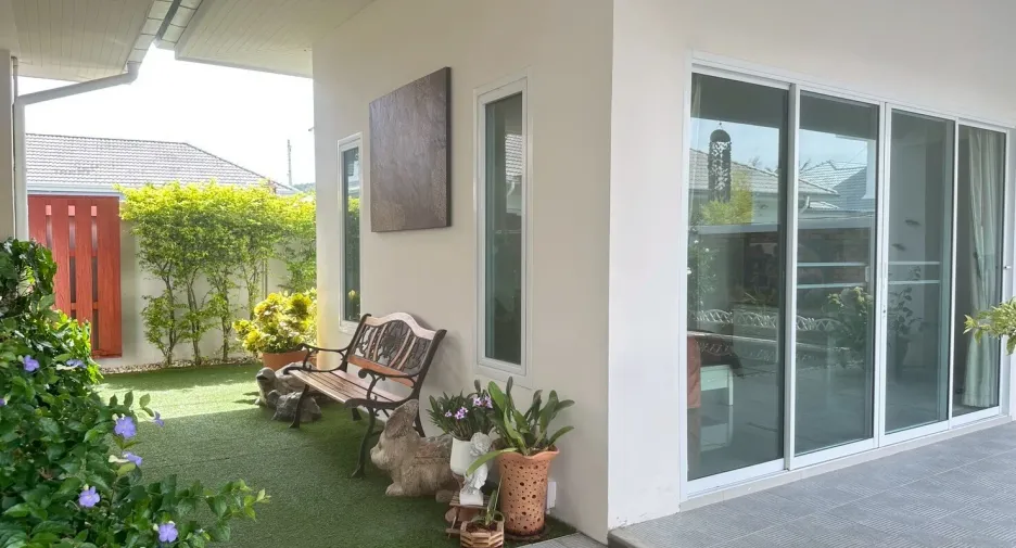 For sale 6 bedrooms villa in Hua Hin, Prachuap Khiri Khan